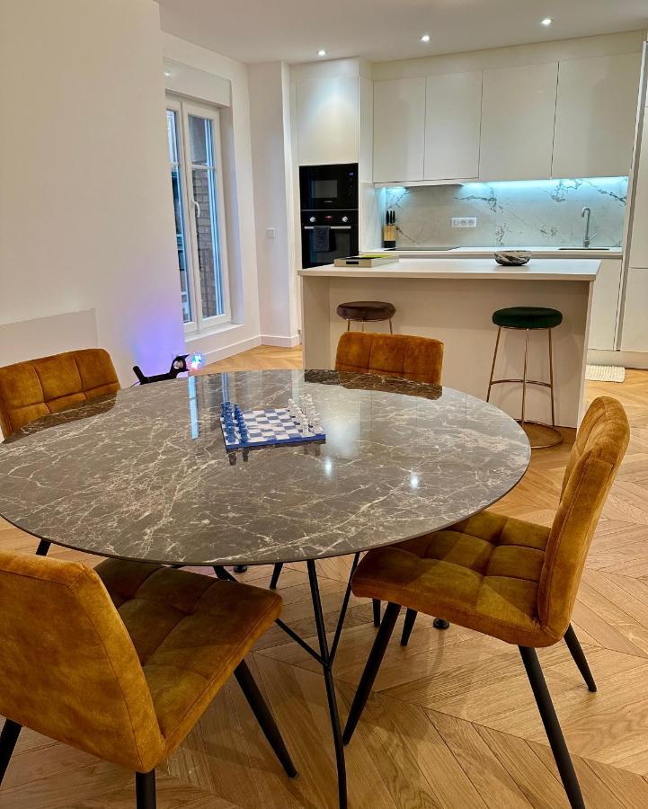 Bel Appartement Avec Parking Au Coeur De Reims Esterno foto